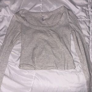H&M Gray Fitted Crop Top